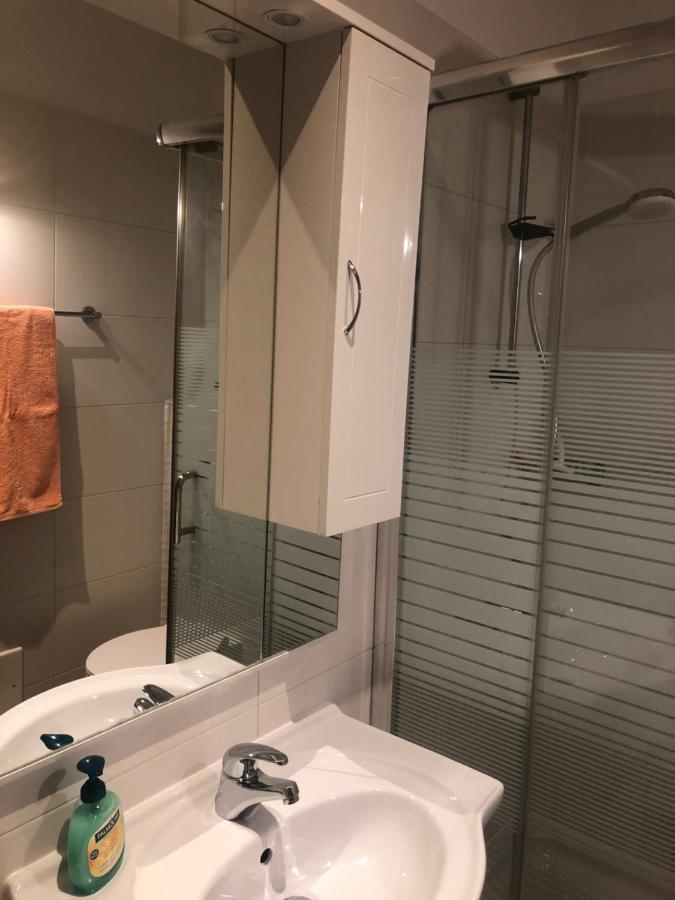 Apartmani Dubasnica มาลินสกา ภายนอก รูปภาพ